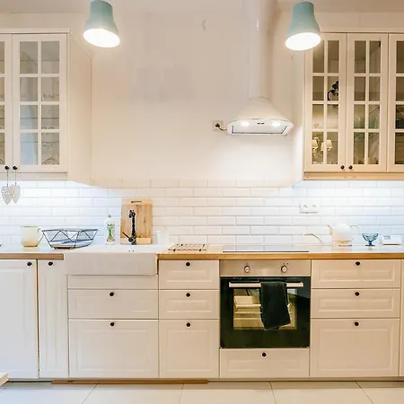 Old Town Delux Апартаменты *